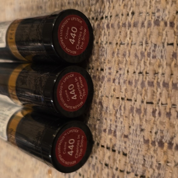 REVLON BRAND WOMEN'S SUPER LUSTROUS LIPSTICK BUNDLE OF 3 - Picture 4 of 6